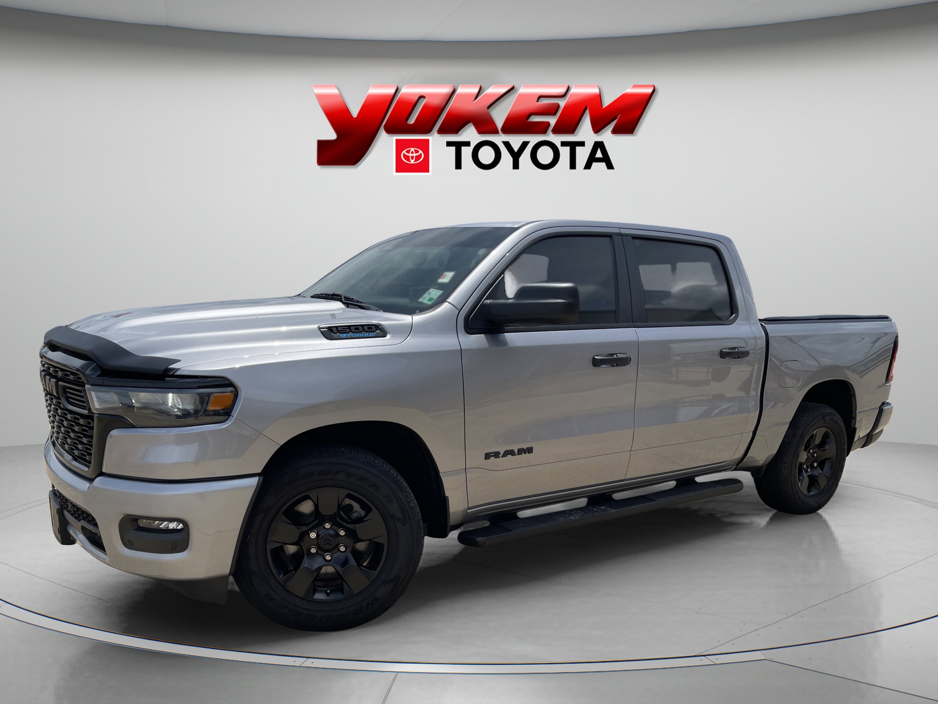 2025 RAM 1500 Tradesman Crew Cab 5'7's photo