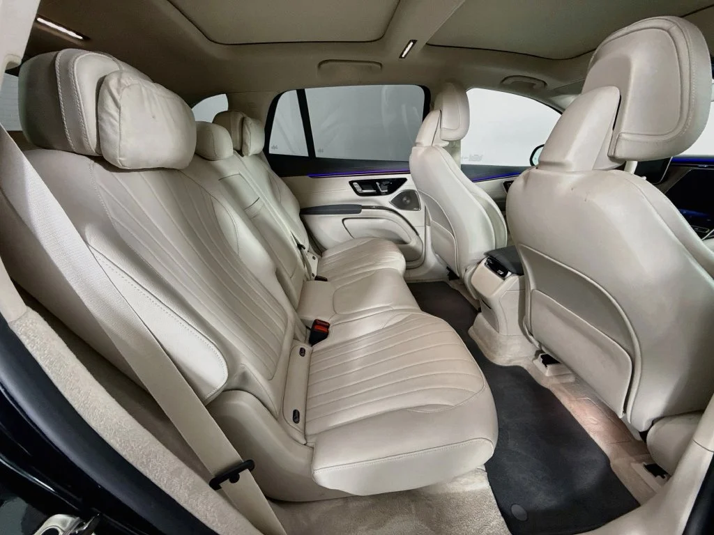 Used 2023 Obsidian Black Metallic Mercedes-Benz 450 image 21
