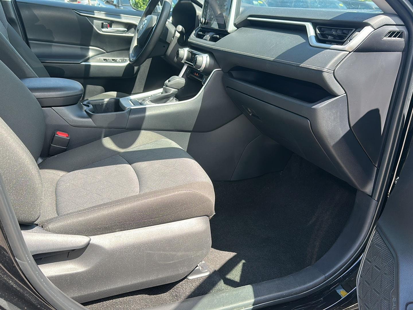 Used 2025 Midnight Black Metallic Toyota XLE image 29