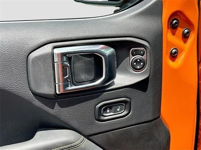 2025 Jeep Wrangler 4-Door Sahara - Photo 12