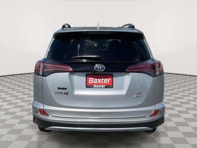 Certified Used 2018 SILVER SKY METALLIC Toyota  image 22