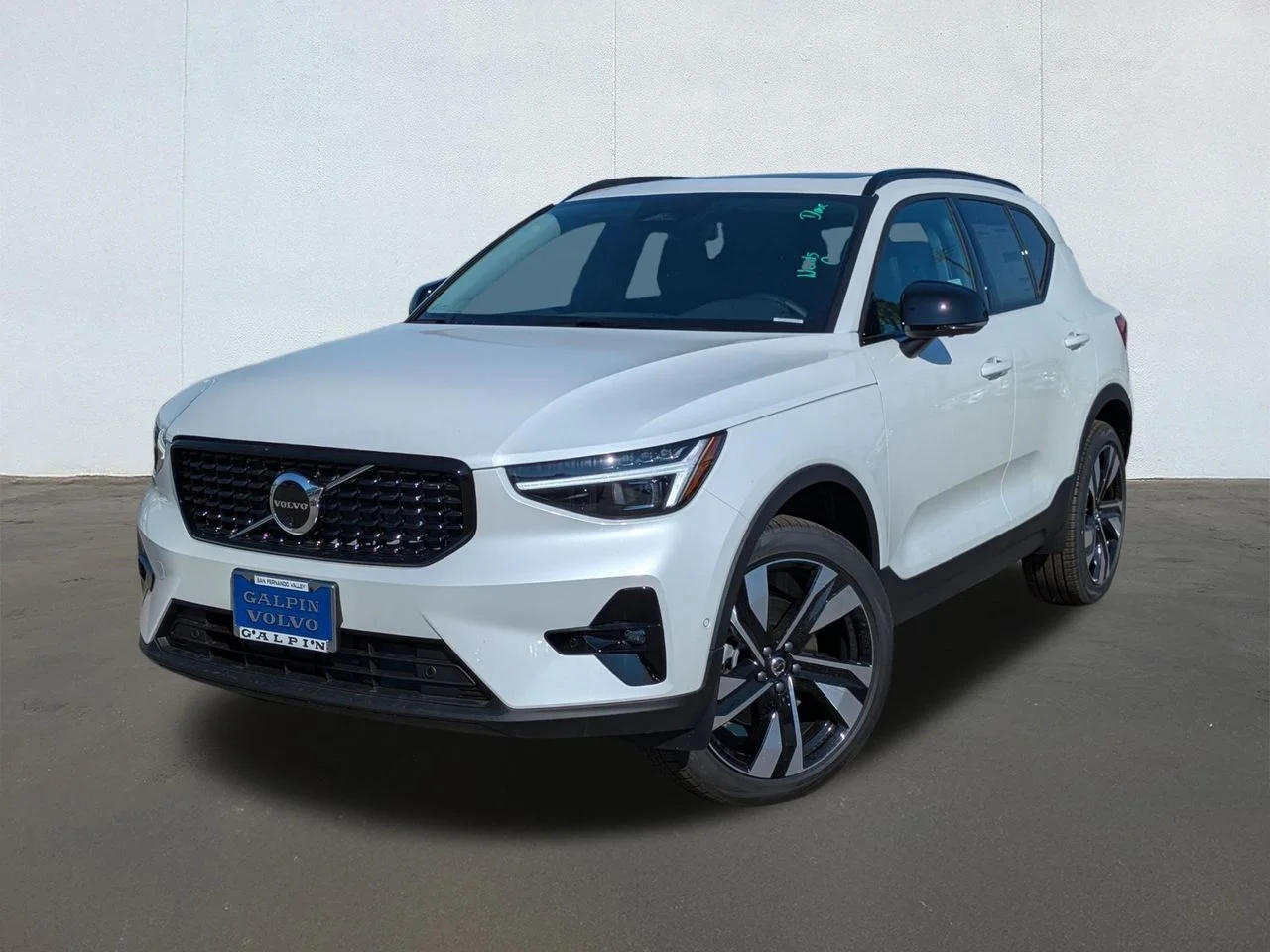 2026 Volvo XC40