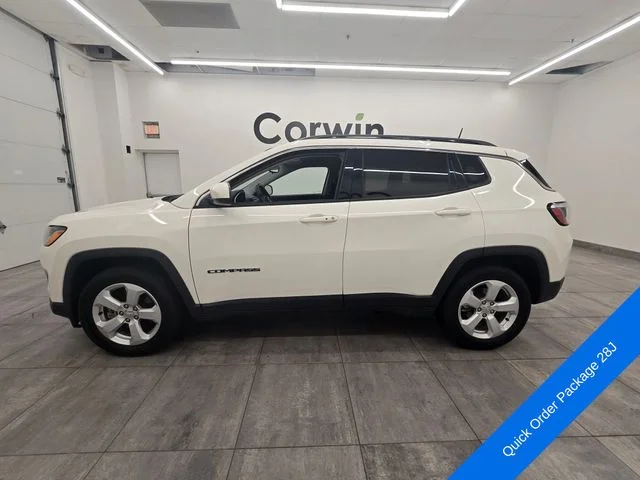 Used 2018 White Clearcoat Jeep Latitude image 2