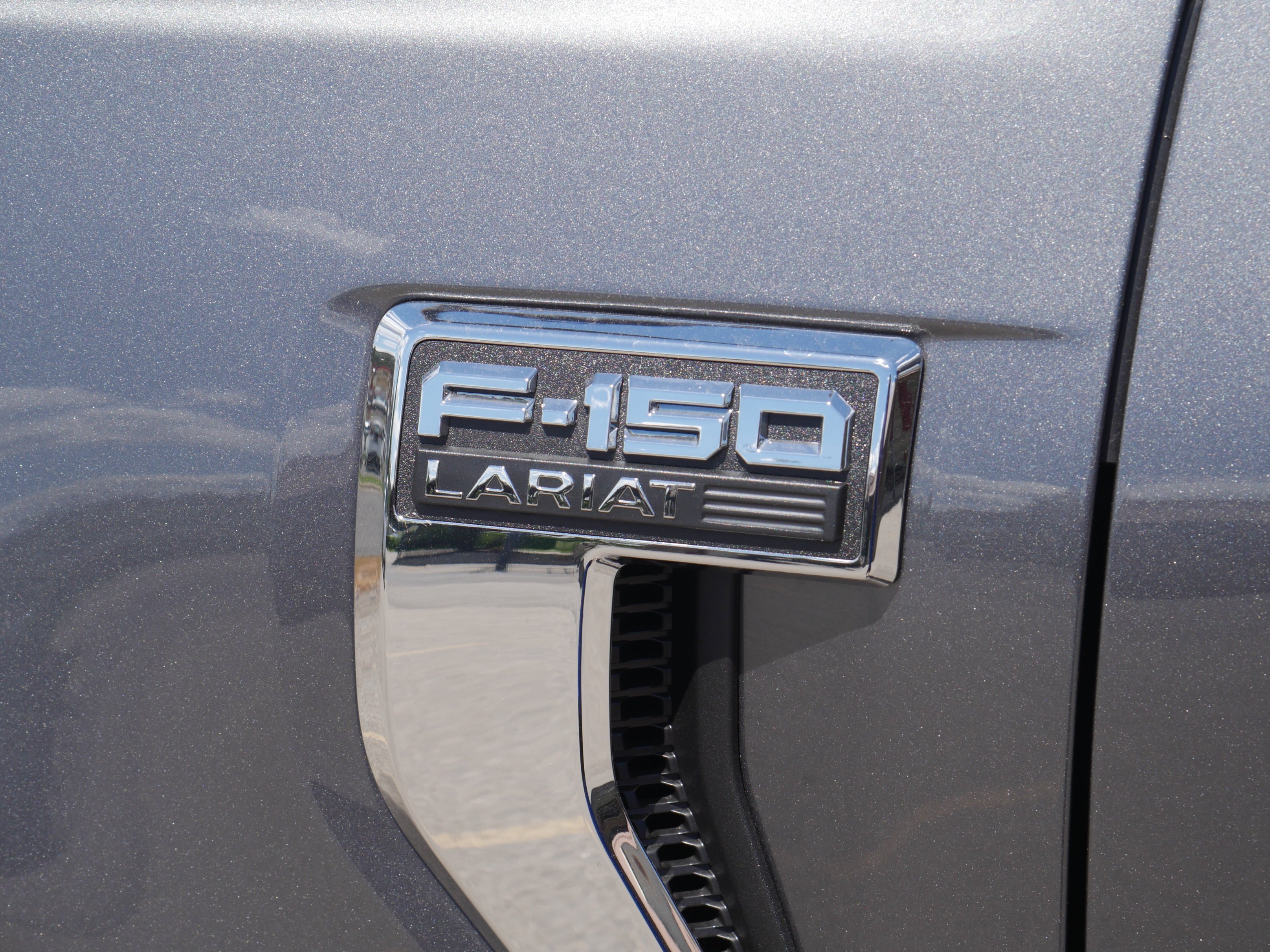 New 2026 Carbonized Gray Metallic Ford Lariat® image 20
