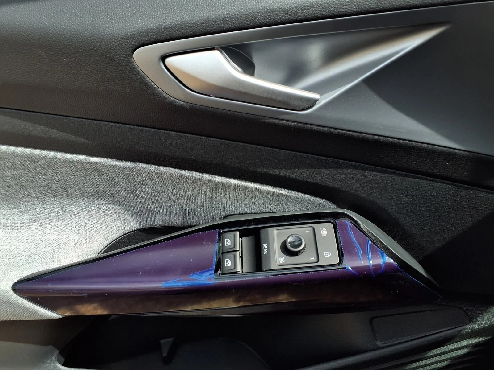 New 2026 Pure Gray Volkswagen Pro image 17