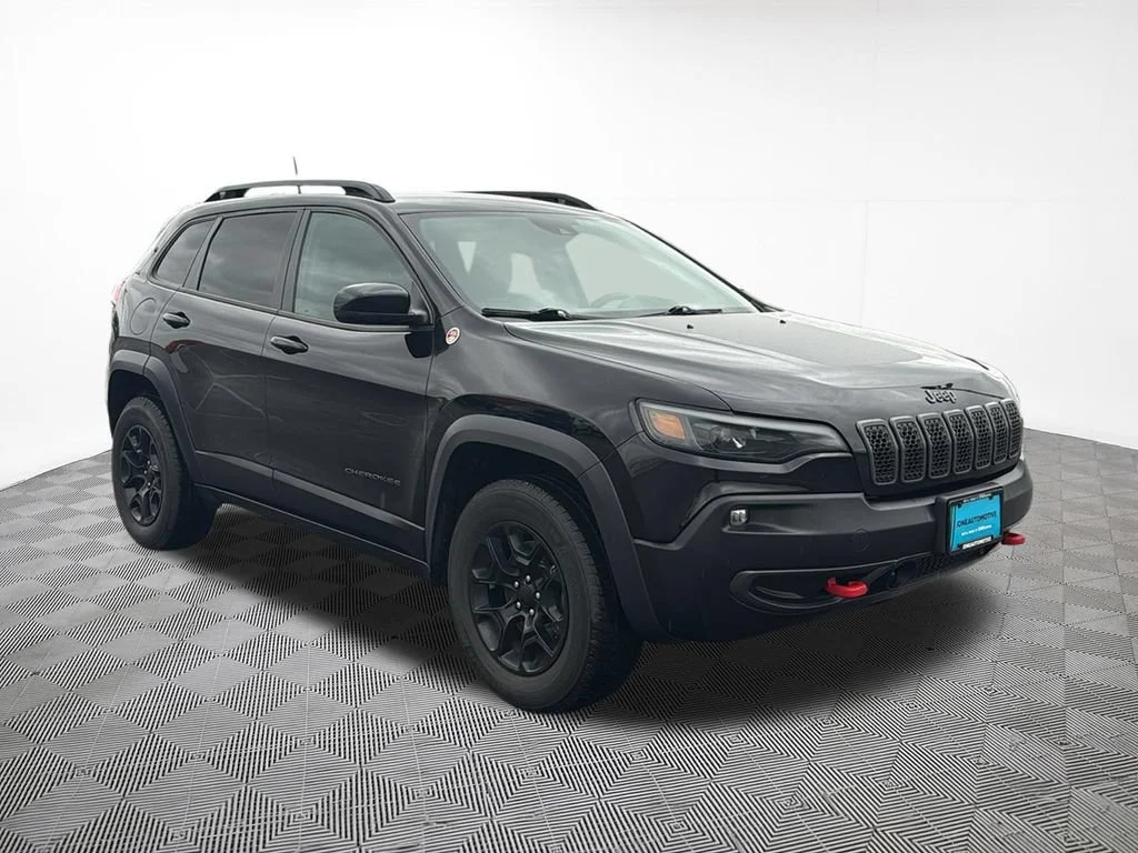 Used 2022 Black Jeep Trailhawk 4x4 image 4