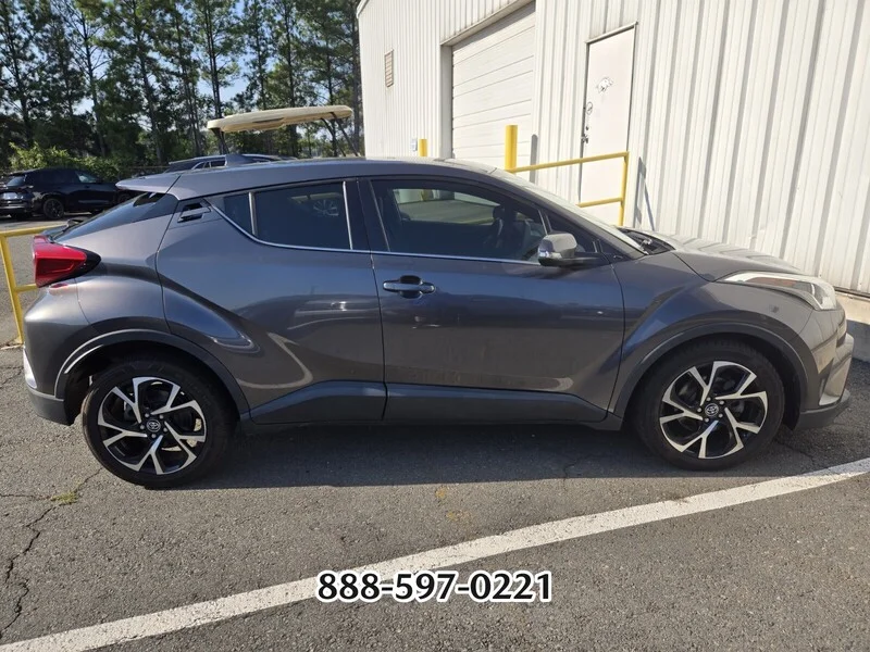 Used 2019 Magnetic Gray Metallic TOYOTA LIMITED image 7