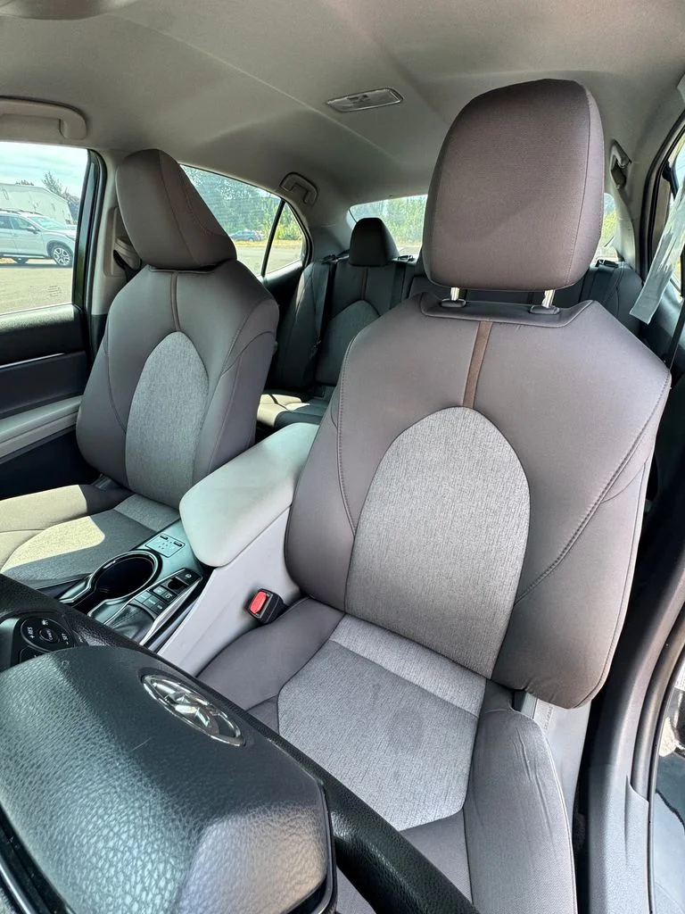 Used 2019 Midnight Black Metallic Toyota LE image 30