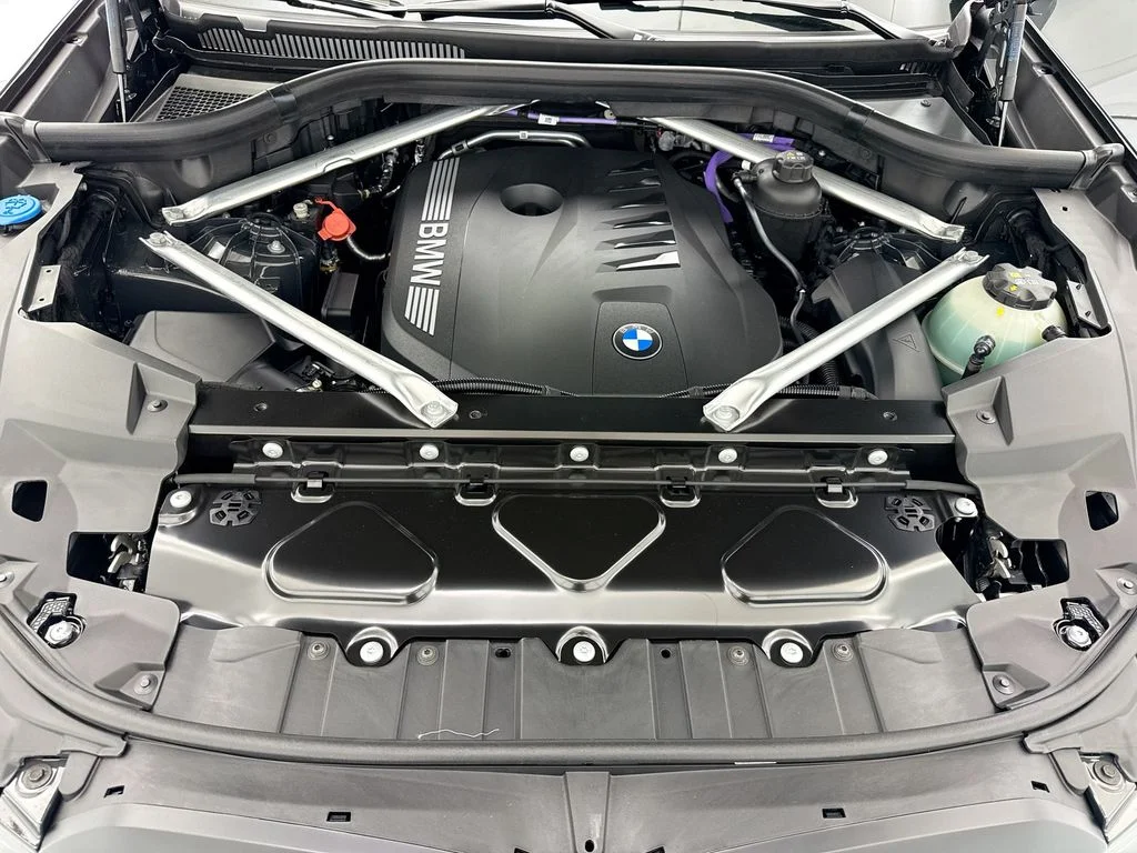 New 2026 Gray BMW xDrive40i image 28