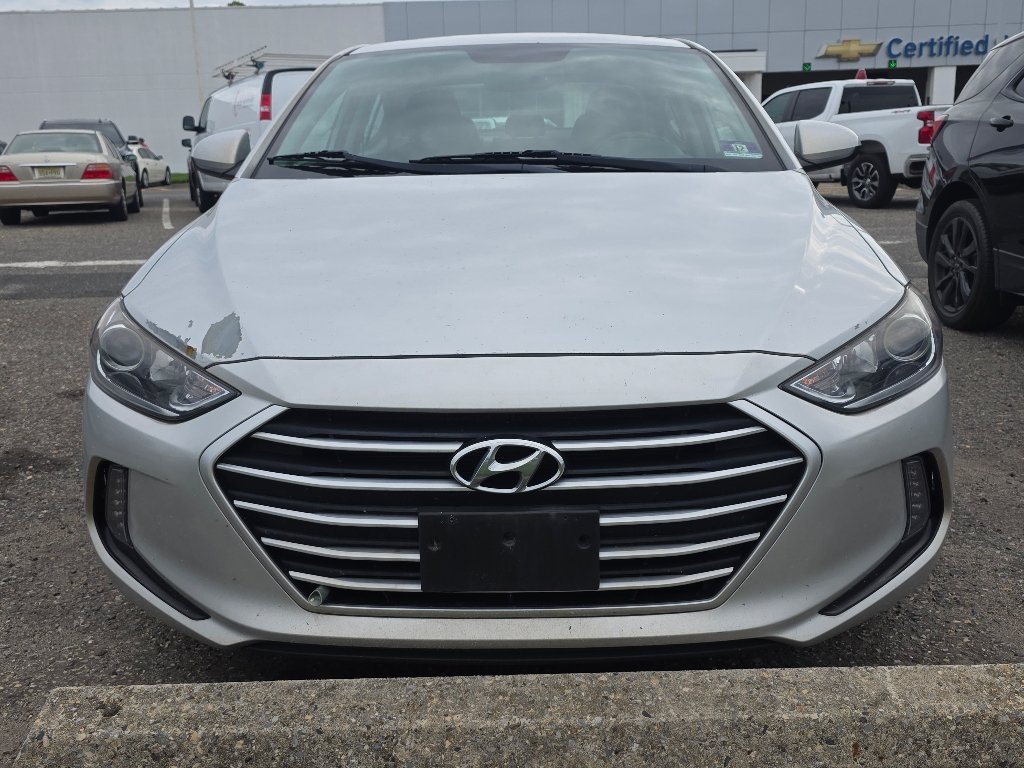Used 2018 Silver Hyundai Value Edition image 2