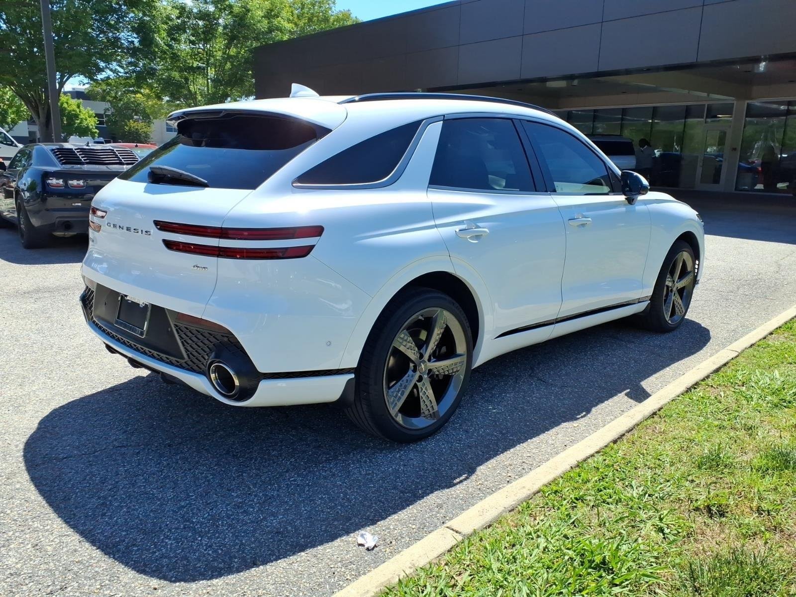 Used 2023 Alta White Genesis 2.5T image 6