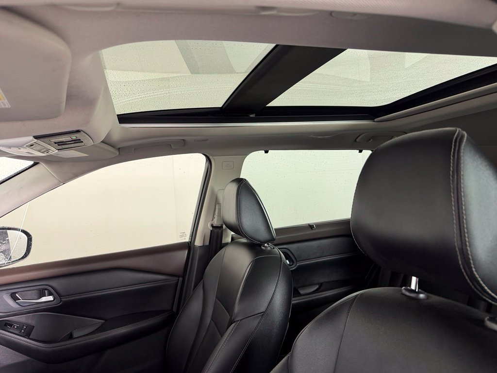 Used 2023 Black Nissan SL image 21