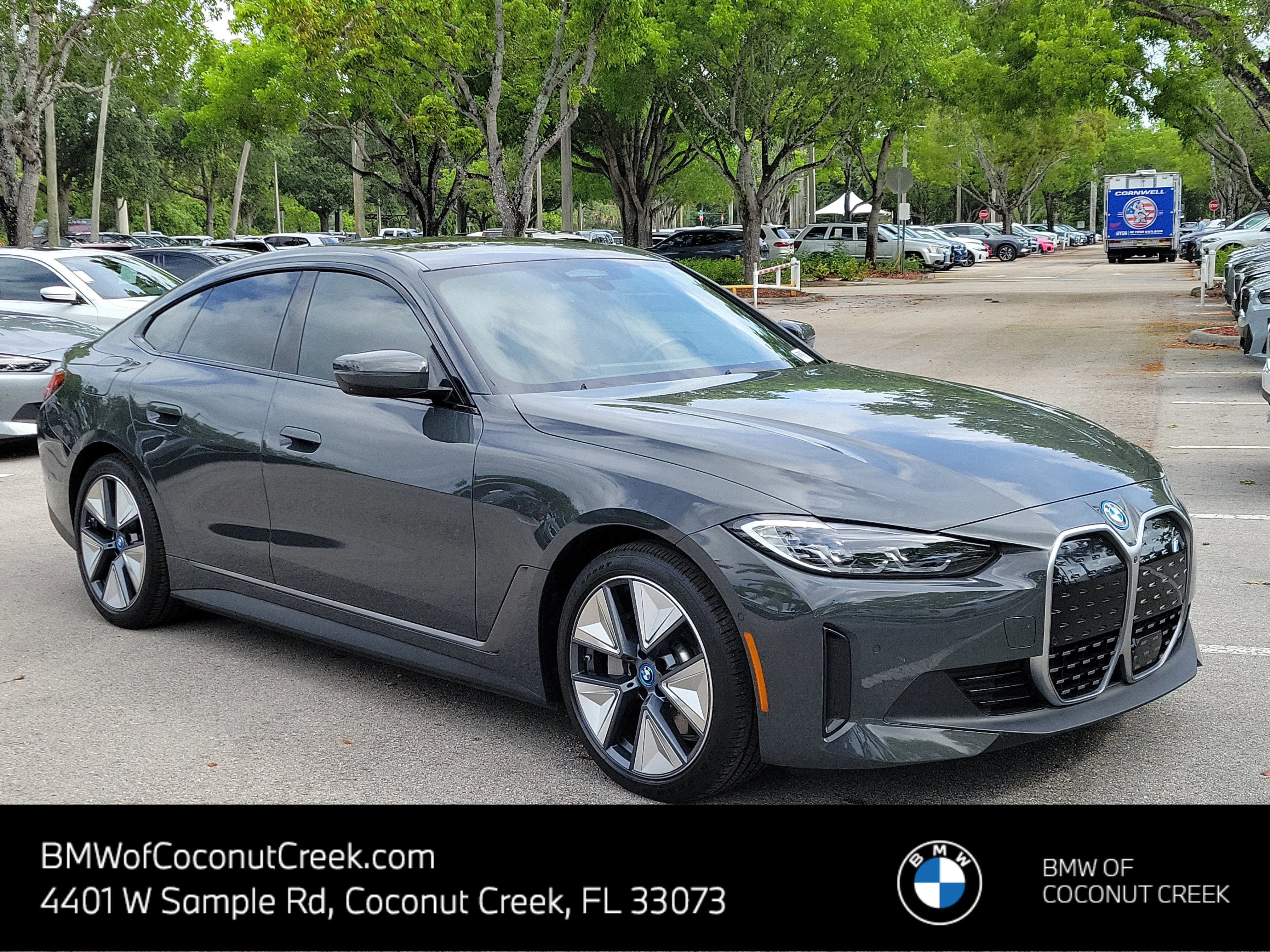 2023 BMW i4 eDrive40's photo