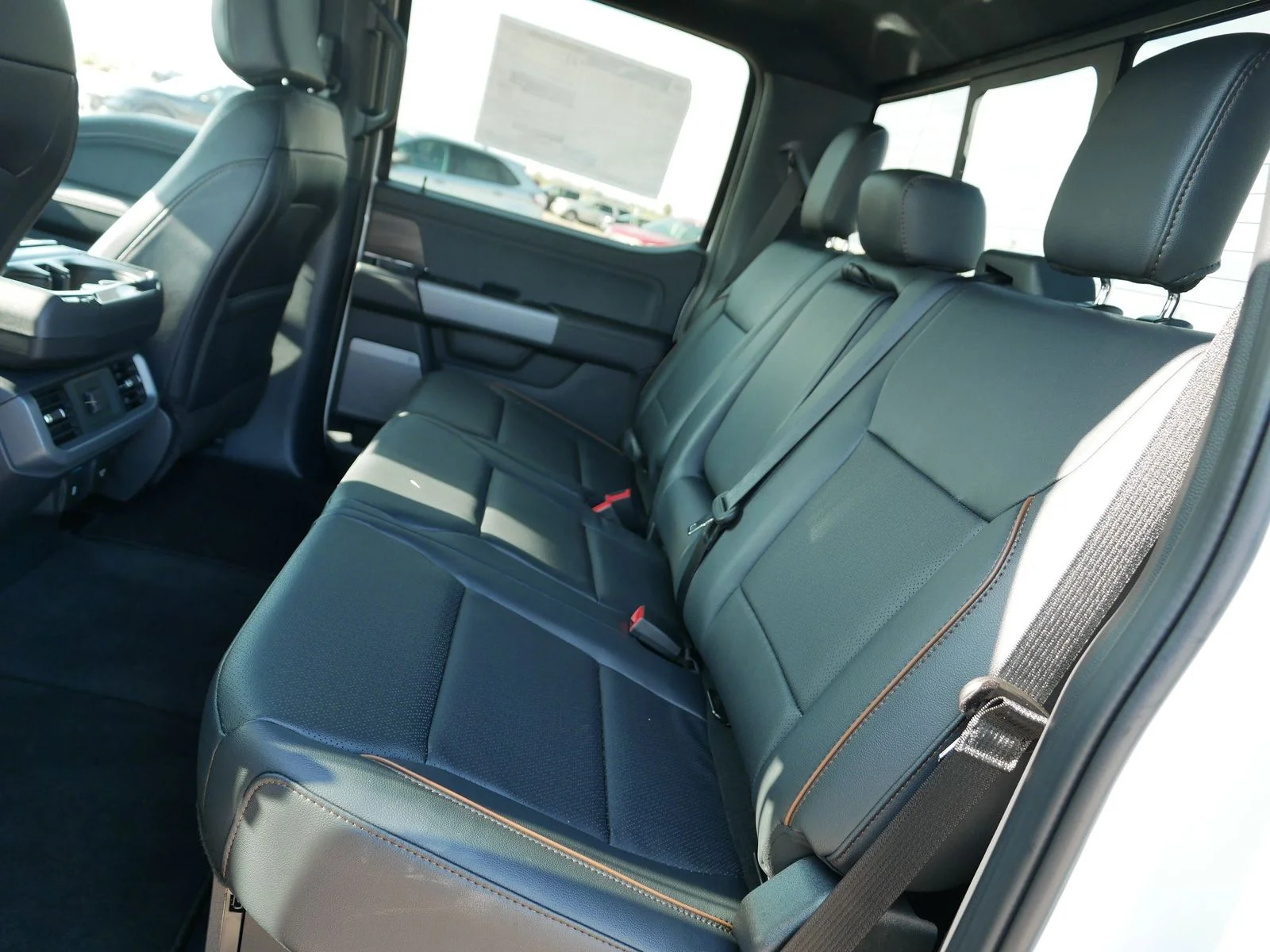 2025 Ford F-150 Lariat - Photo 15