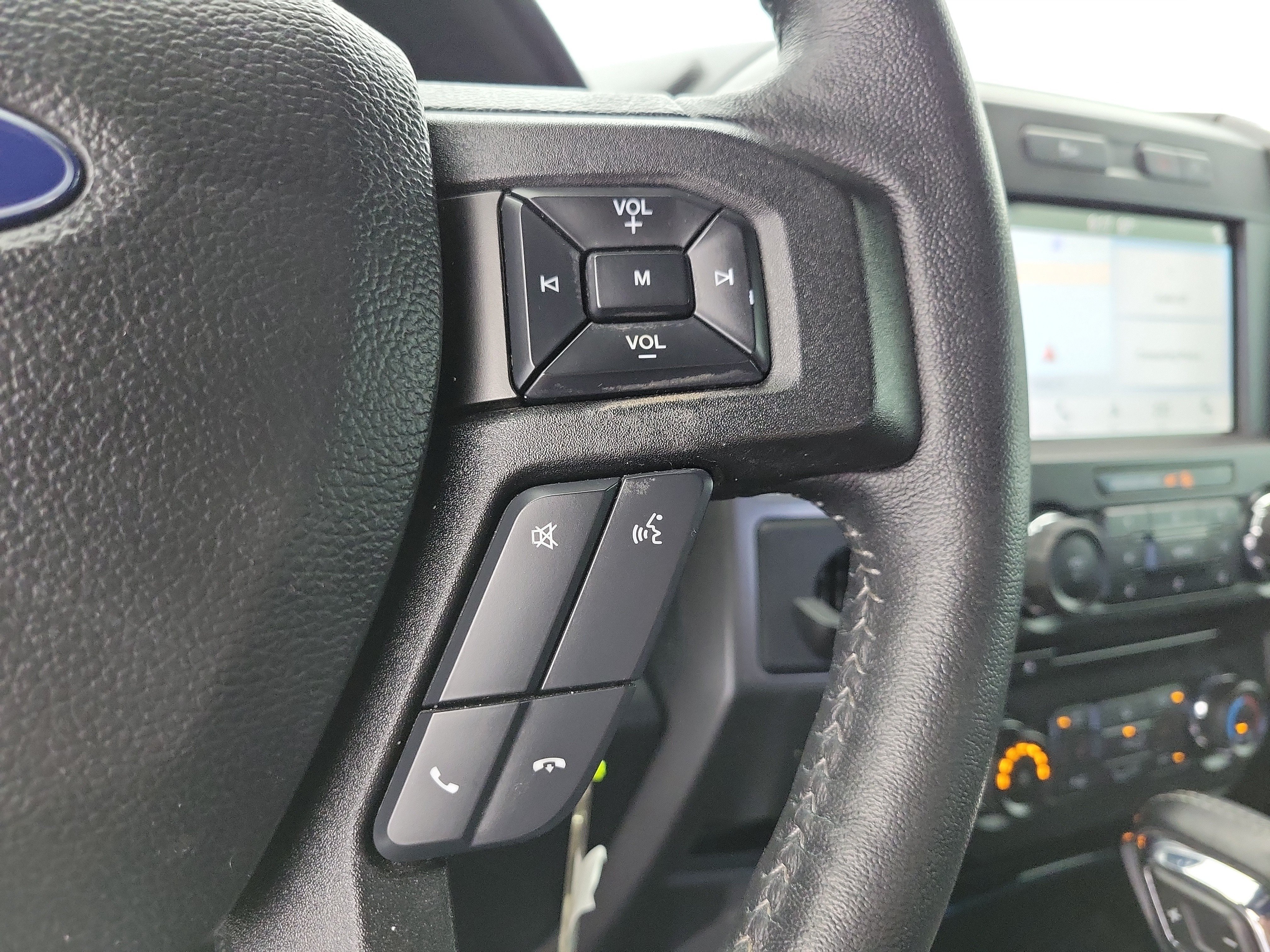 Used 2018 Magnetic Ford XLT image 24