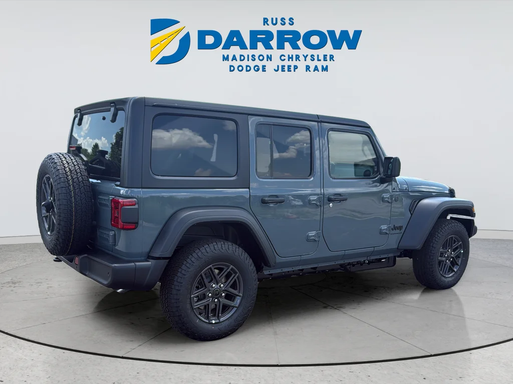 New 2026 Anvil Clear-Coat Exterior Paint Jeep Sport S image 5