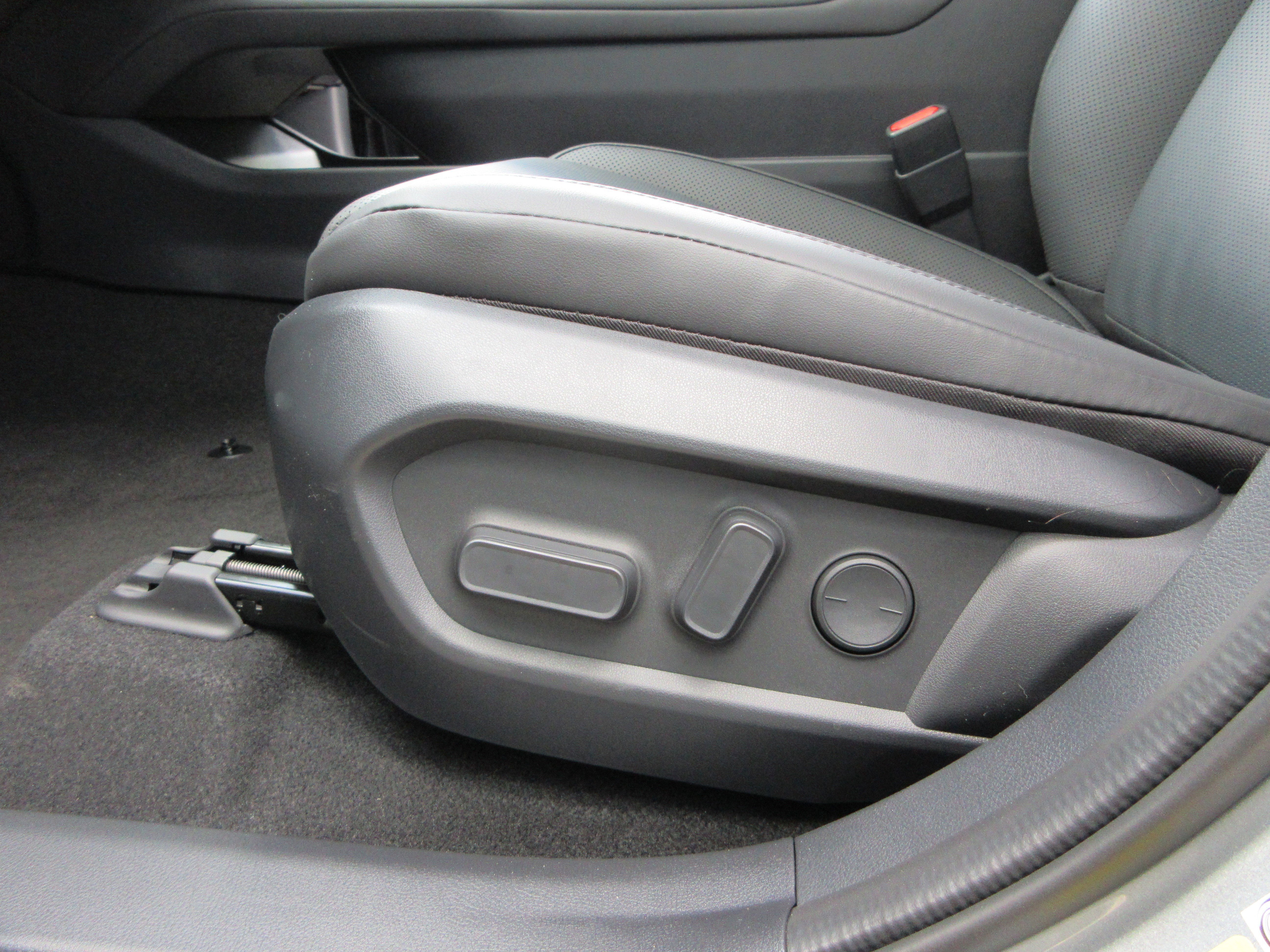 New 2026 Iridium Lexus PREMIUM AWD image 29