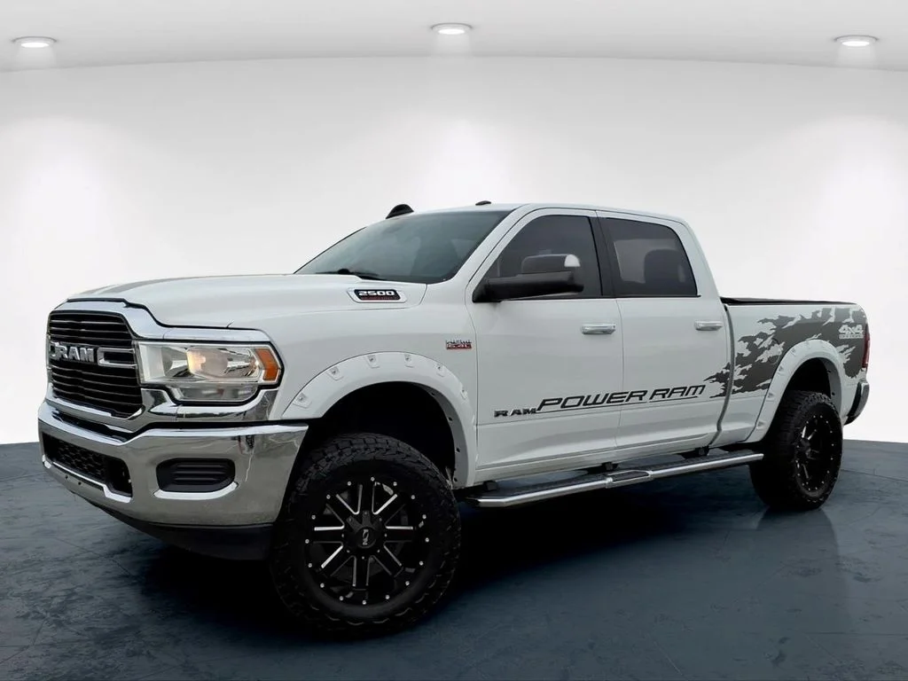 Used 2019 White Ram Big Horn image 2
