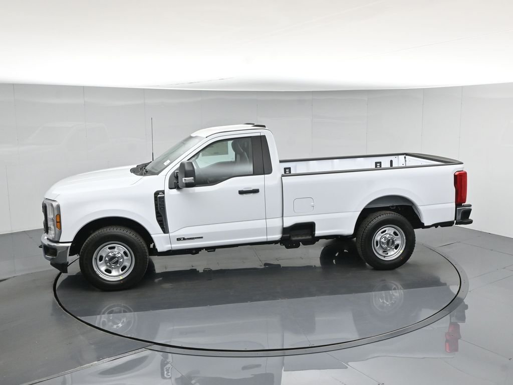 New 2026 Oxford White Ford XL image 38