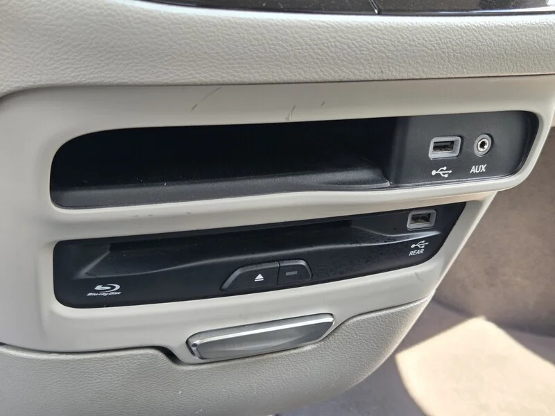 Used 2019 Bright White Clearcoat CHRYSLER TOURING L PLUS image 26