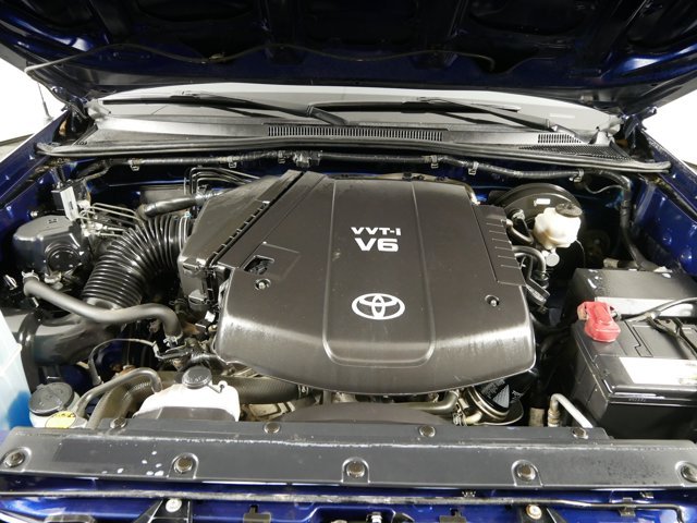 Used 2014 Blue Ribbon Metallic Toyota TRD Sport w/ Extra Value Pkg image 28