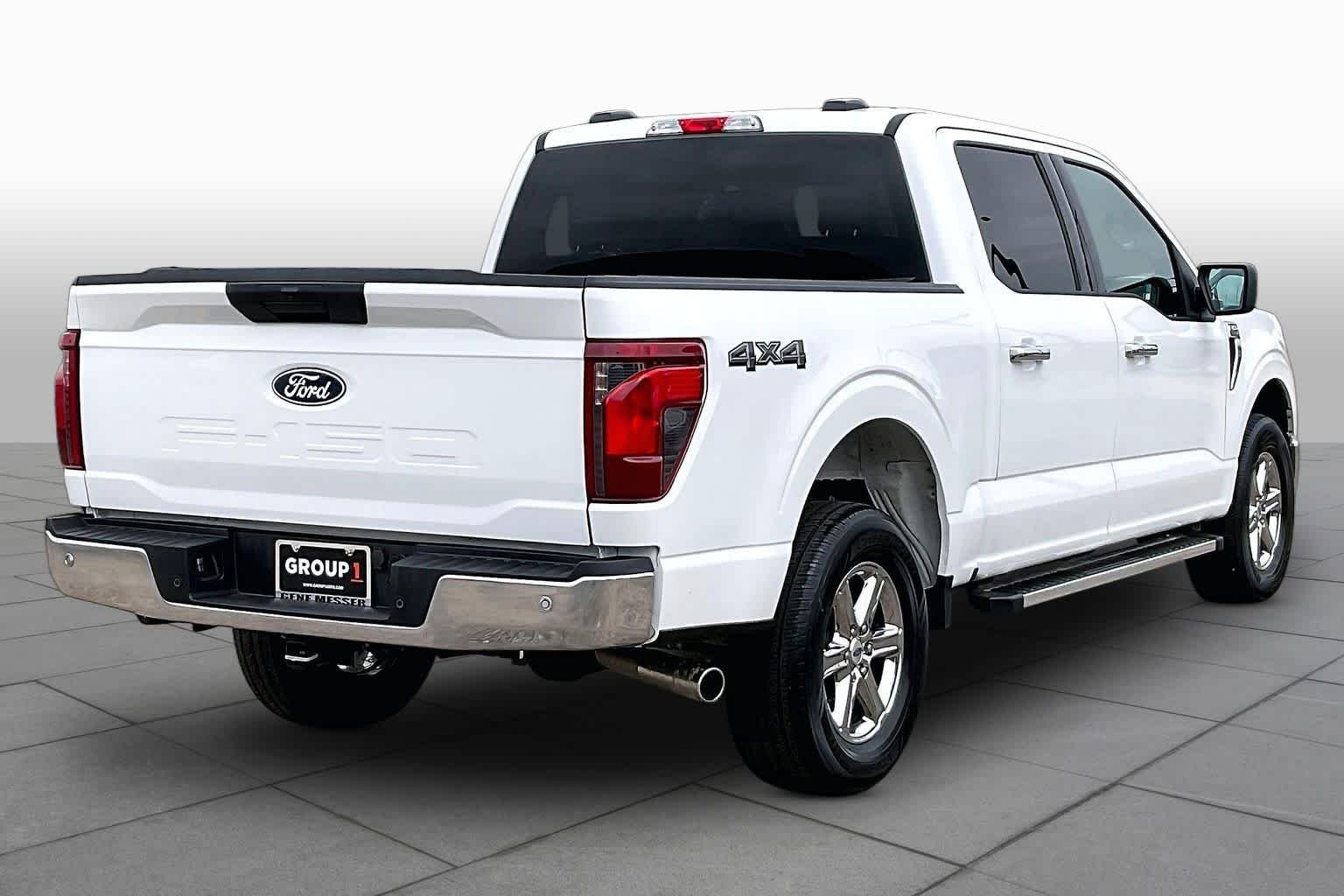 Used 2025 Oxford White Ford XLT image 13