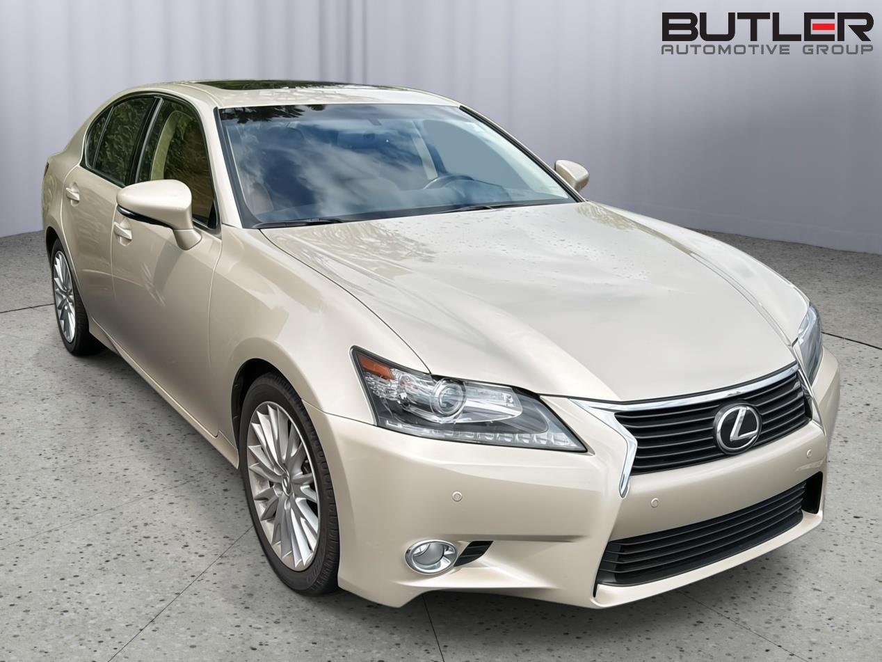 Used 2013 SATIN CASHMERE MET. Lexus 4dr Sdn RWD image 6