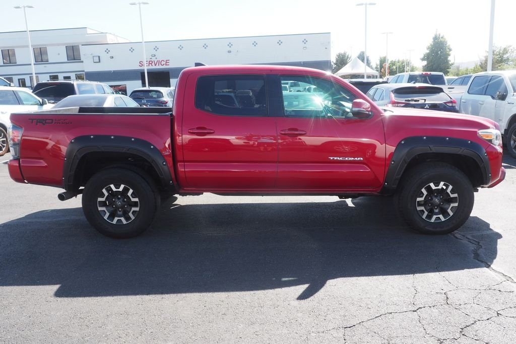Used 2018 Red Toyota TRD Off-Road image 4