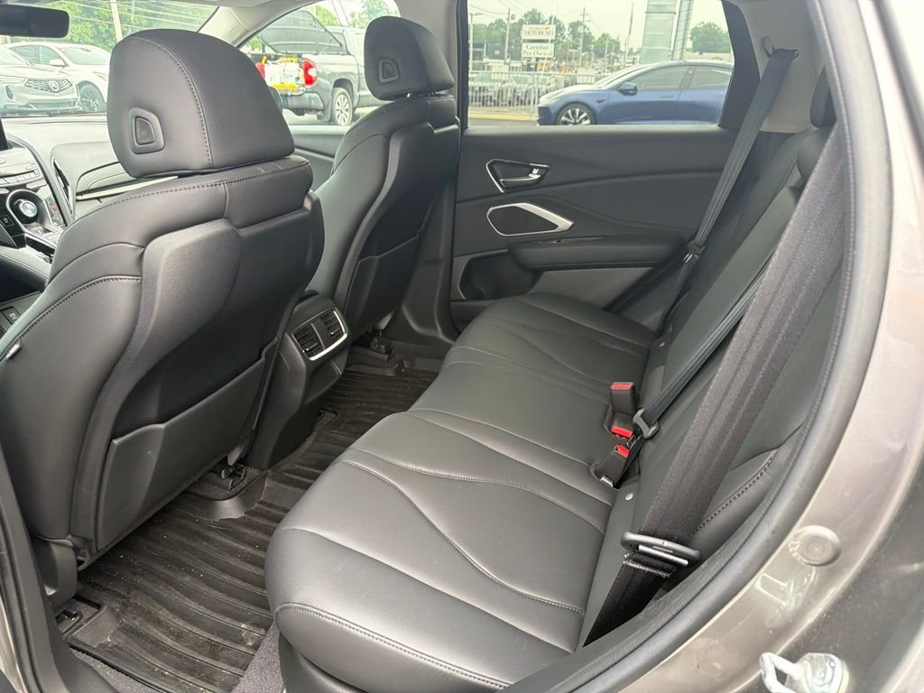 Certified Used 2023 Liquid Carbon Metallic Acura Base image 8