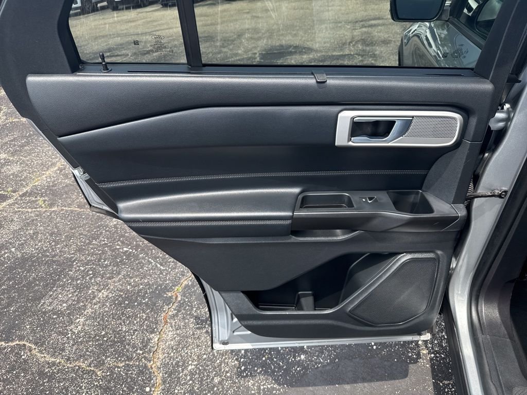 Used 2020 Silver Ford Limited image 28