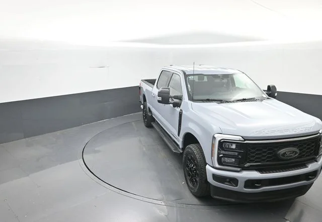 New 2026 Glacier Gray Metallic Tri-Coat Ford F-250® Lariat® image 25