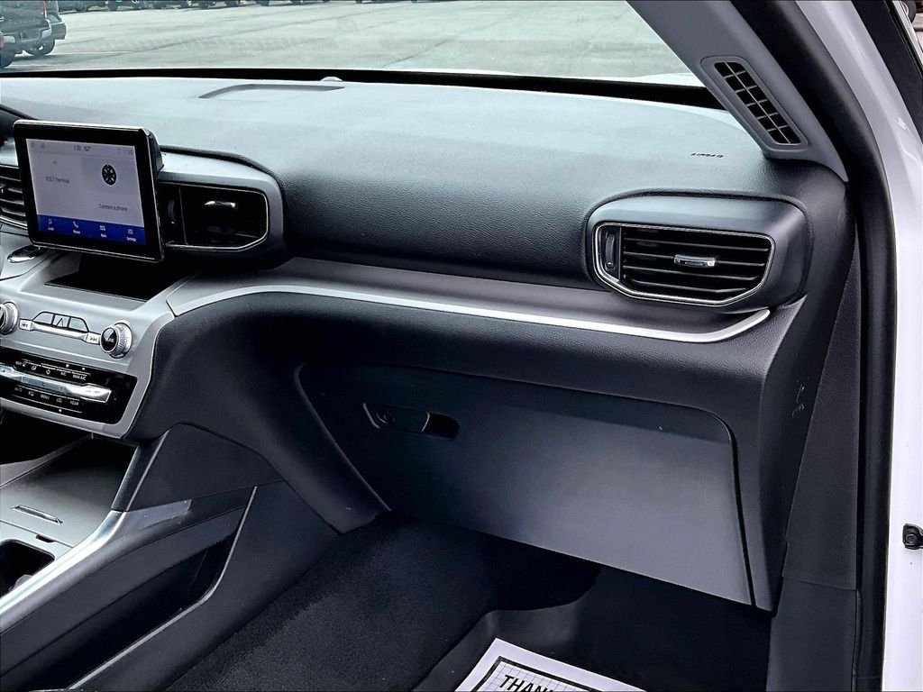 Used 2023 White Ford XLT image 13