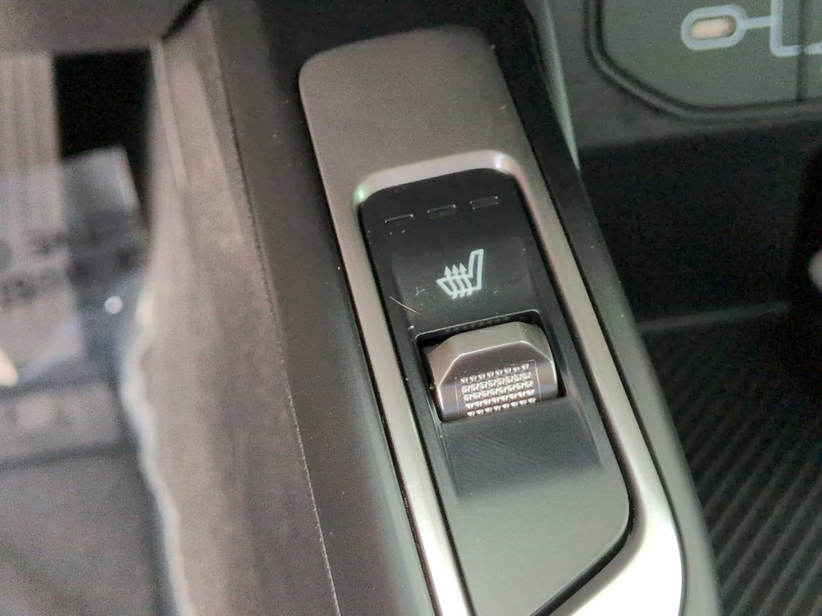 New 2026 Wolf Gray Kia S image 28