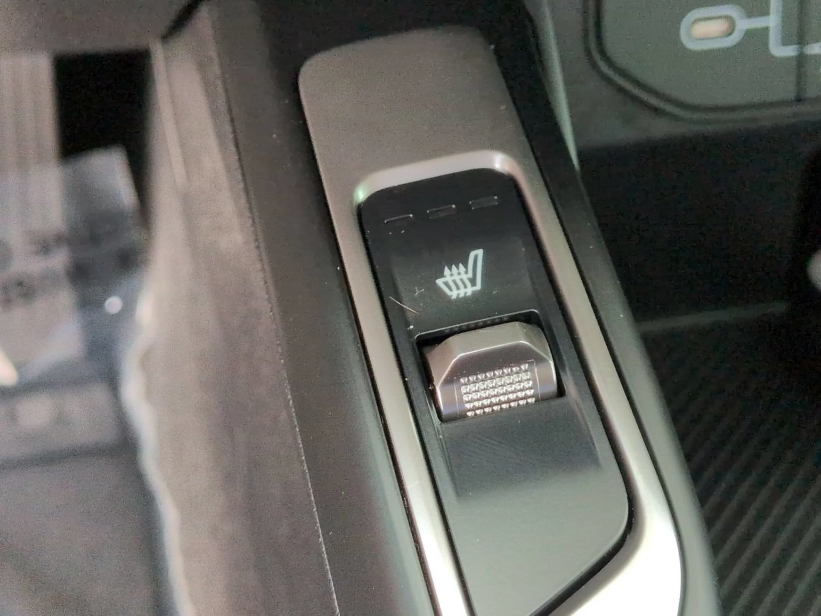New 2026 Wolf Gray Kia S image 28