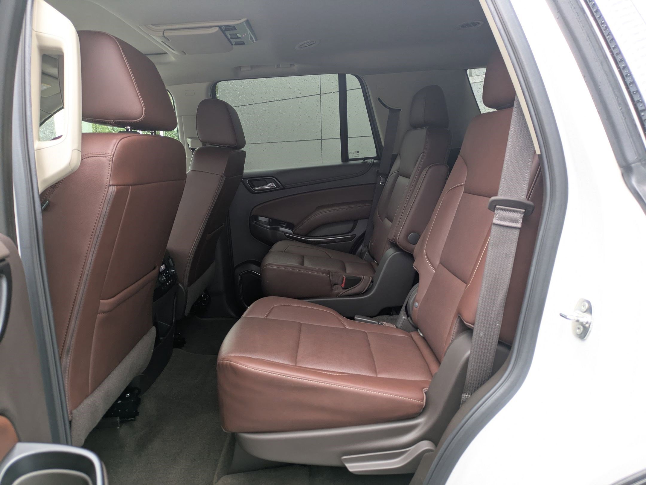 Used 2018 Iridescent Pearl Tricoat Chevrolet Premier image 25
