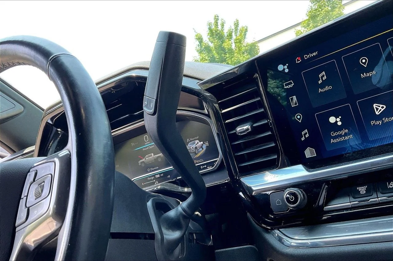Used 2024 Blue Chevrolet High Country image 33