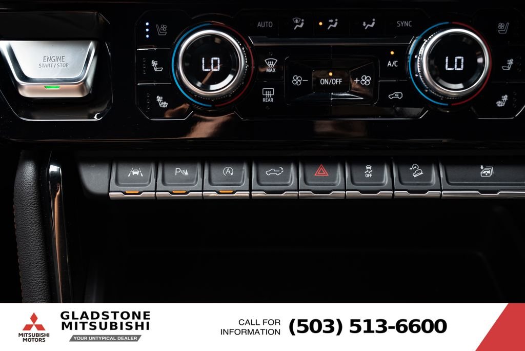 Used 2022 Summit White GMC AT4 image 19