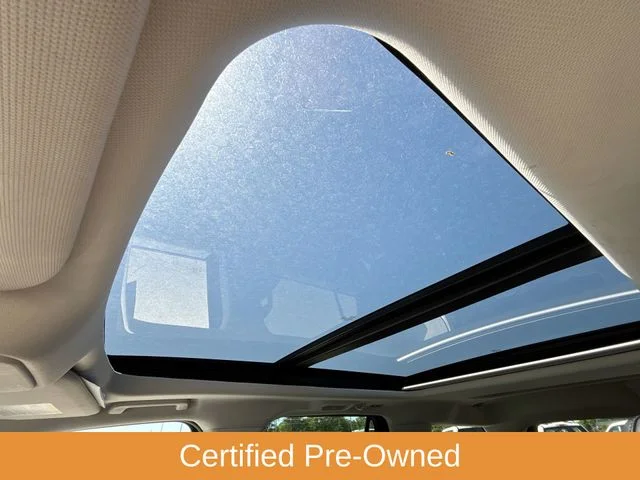 Used 2025 Silver Ford Platinum image 32