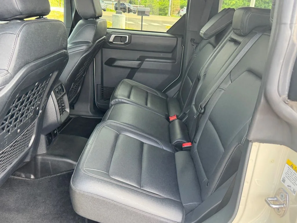 Used 2025 Beige Ford Badlands image 14