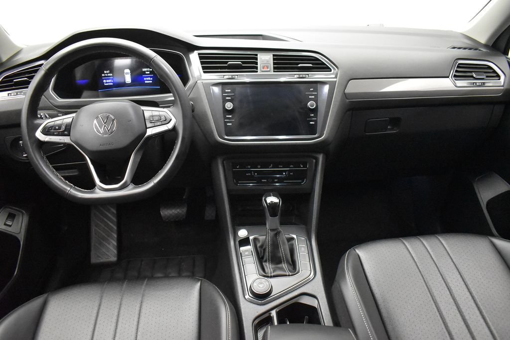 Used 2024 Gray Volkswagen 2.0T Wolfsburg Edition image 26