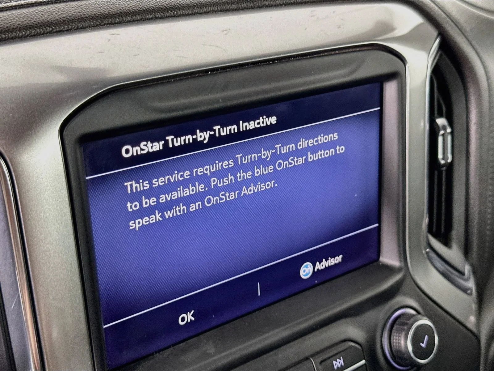 Used 2019 SUMMIT WHITE Chevrolet LT image 14