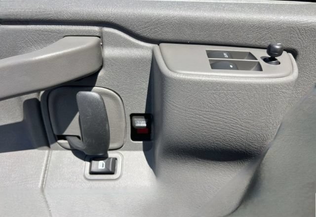2025 Chevrolet Express Cargo Work Van - Photo 15