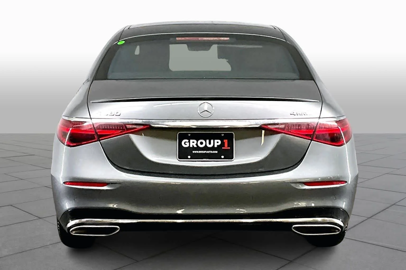New 2026 Selenite Grey Metallic Mercedes-Benz S 580 image 5