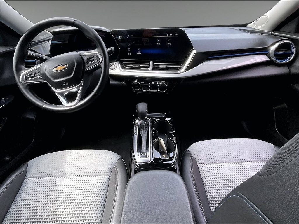 Used 2025 Blue Chevrolet LT image 21