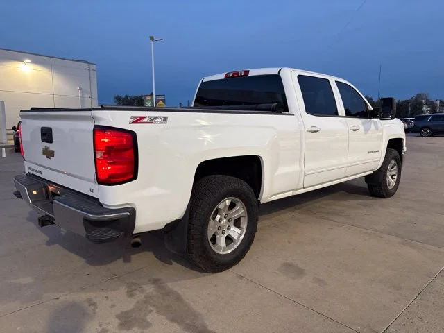 Used 2015 White Chevrolet LT image 6