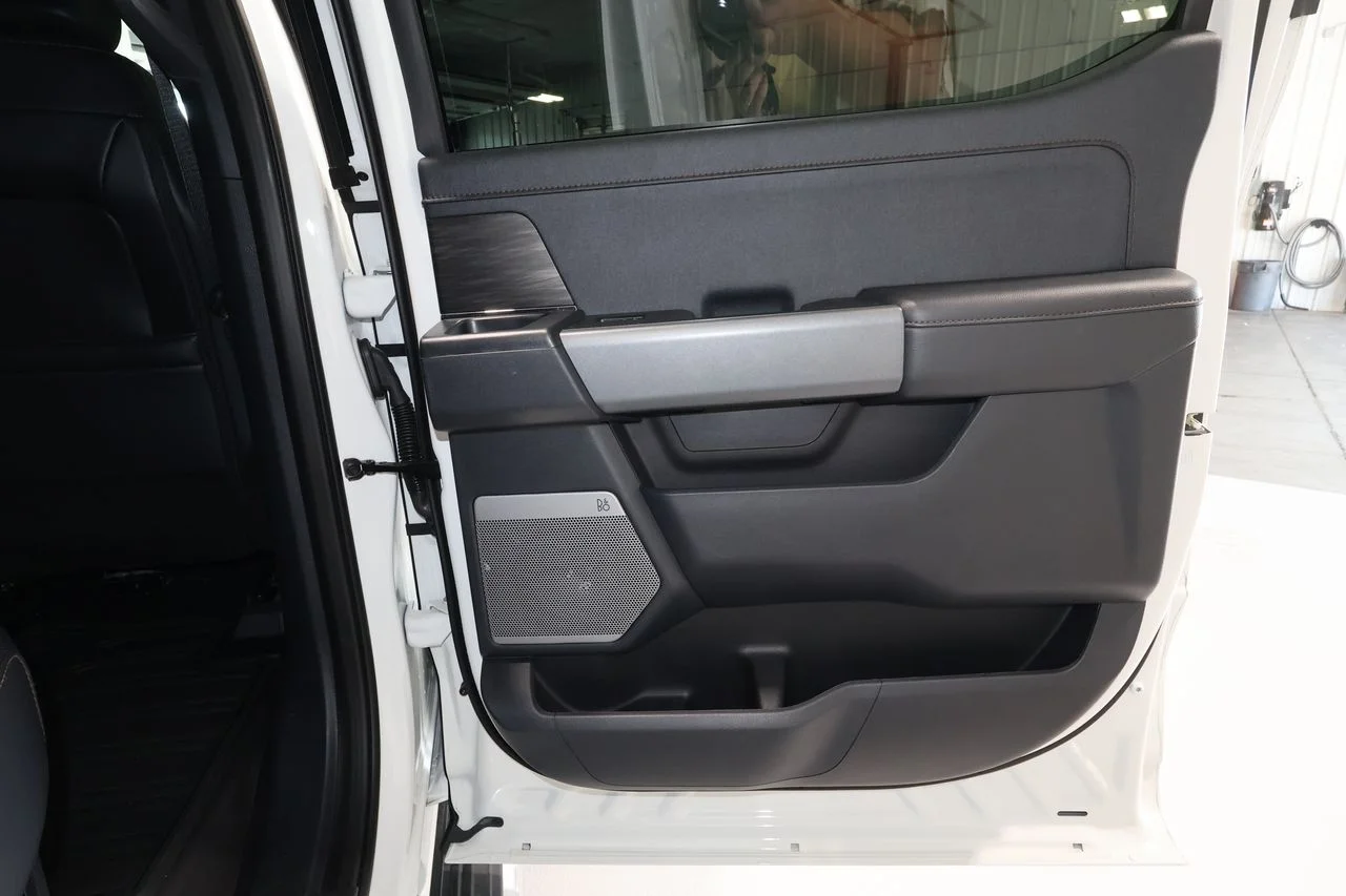 Used 2025 White Ford Lariat image 20