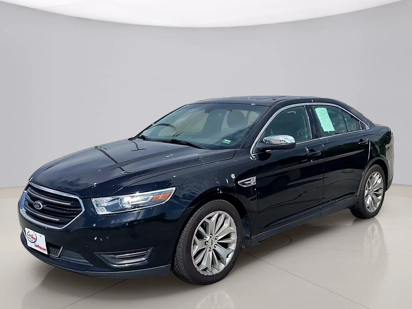 Used 2016 Black Ford LIMITED image 1