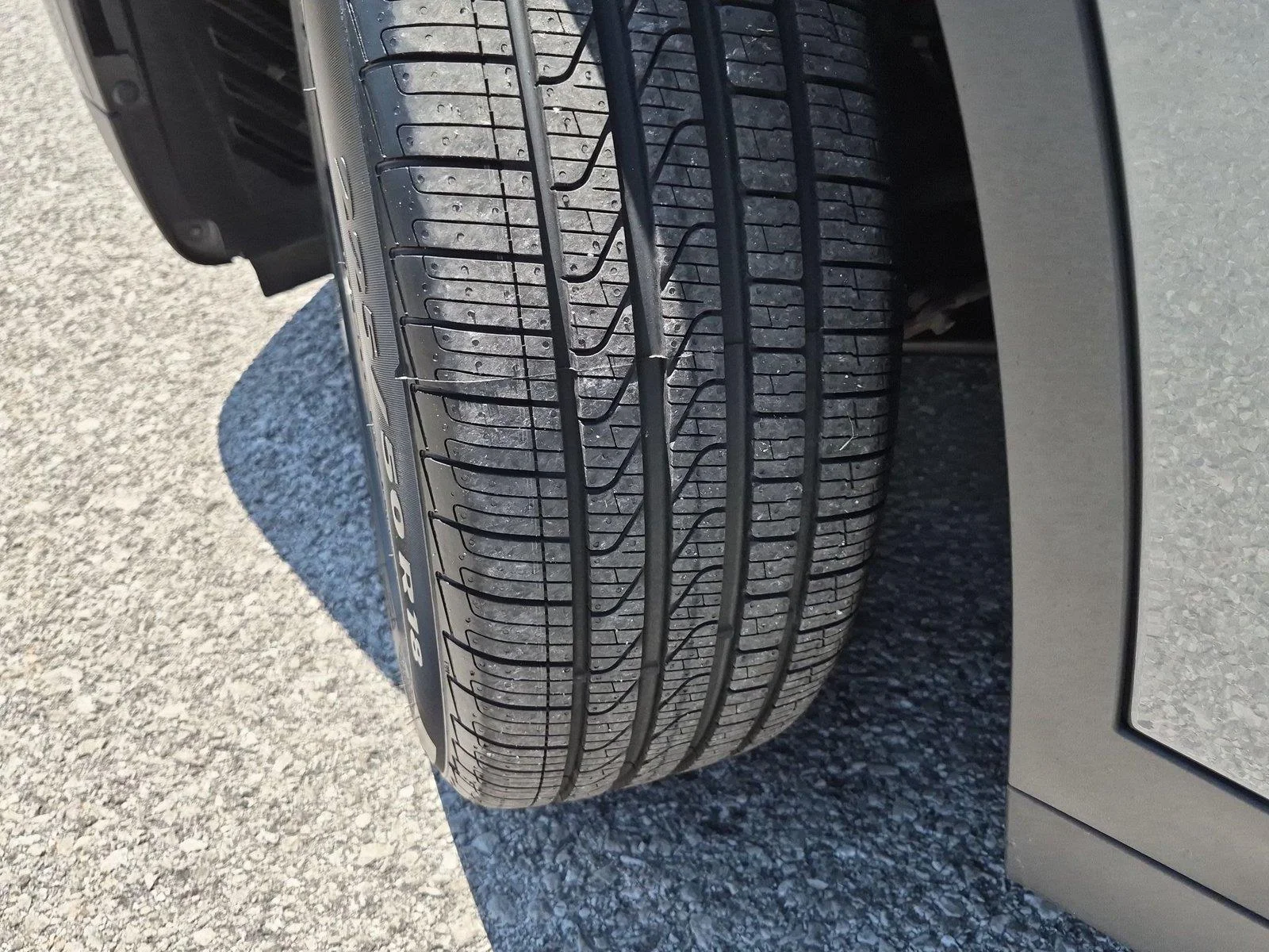 Used 2018 Mineral Gray Metallic BMW xDrive28i image 13