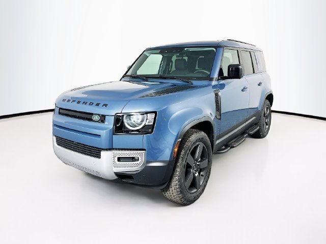 Used 2025 Blue Land Rover S image 1