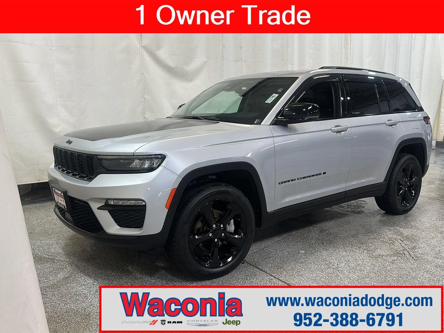 Used 2024 Silver Zynith Jeep Limited image 1